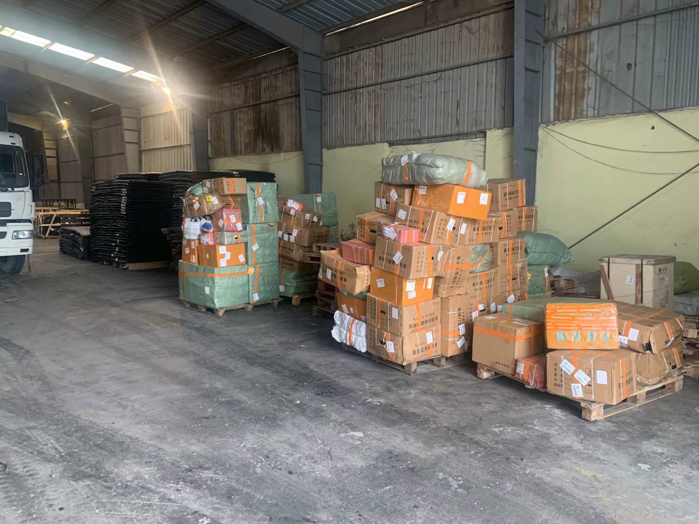 gửi hàng mẫu đi Trung Quốc